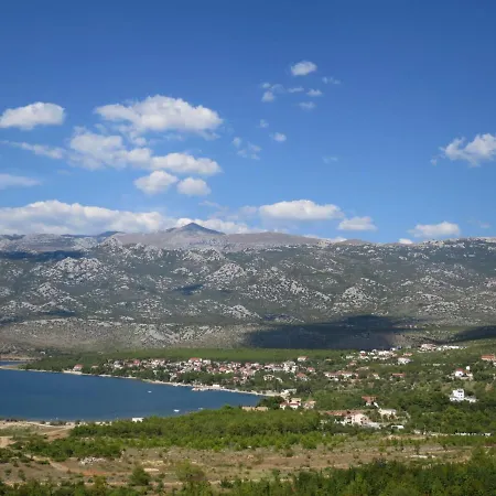 Matkovic By Interhome Rovanjska