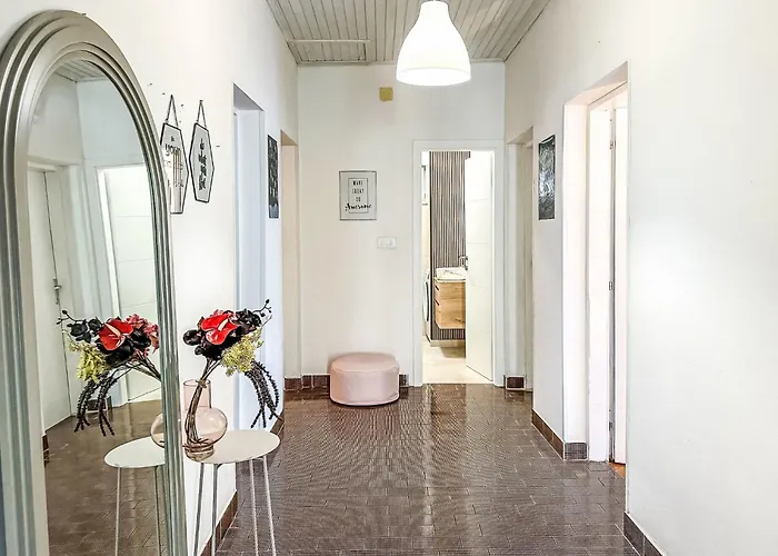 Сasa de vacaciones Matkovic By Interhome *